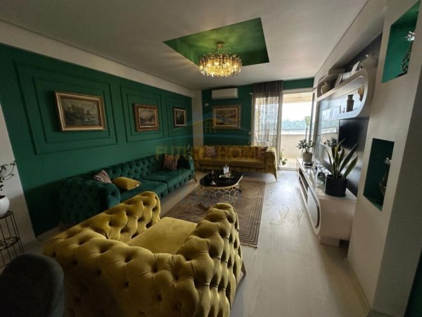Tirane, shitet apartament 2+1+Ballkon Kati 3, 90 m² 215.000 € (Liqeni i Thate)