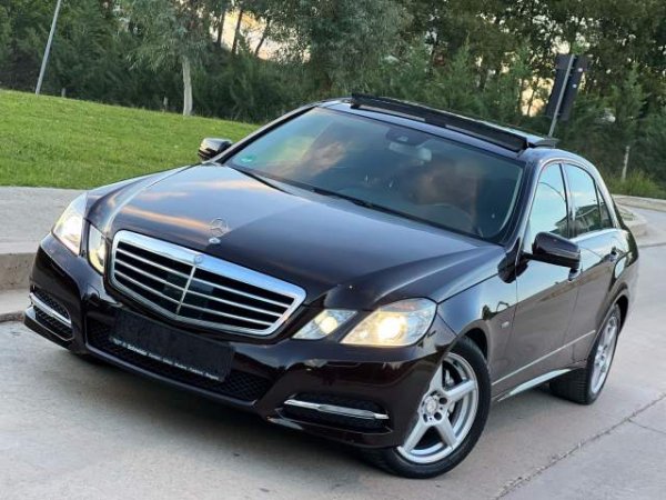 shes Mercedes-Benz MERCEDES E 350 - PANORAMA - SUPER FULL Viti 2010,