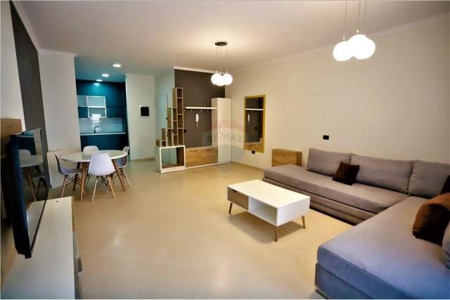 Tirane, jepet me qera apartament 1+1 70 m² 500 Euro (TIRANA E RE)