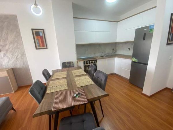 Tirane, jepet me qera apartament 2+1+A+BLK Kati 6, 114 m² 600 Euro (Rruga e Kavajes)
