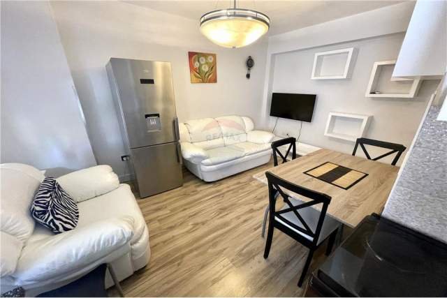 Tirane, jepet me qera apartament 2+1 Kati 4, 80 m² 450 Euro (pazarit te ri)