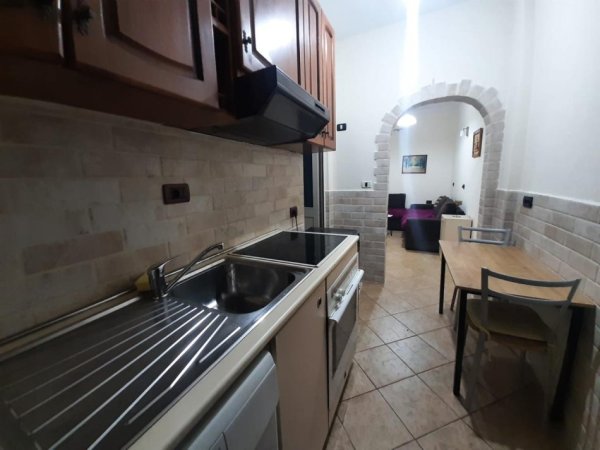 Tirane, jepet me qera apartament 1+1 Kati 2, 70 m² 400 € (5 MAJ)