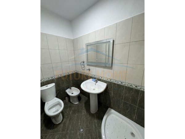 Tirane, shitet apartament 2+1 Kati 7, 84 m² 119.000 € (Unaza e Re)