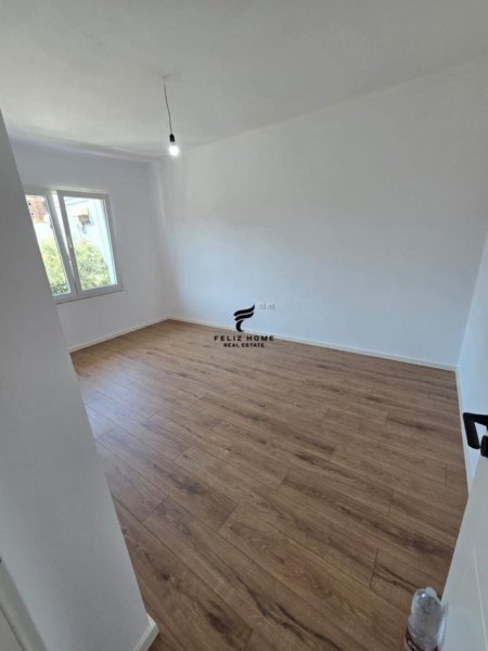 Tirane, shitet apartament 2+1+Ballkon Kati 3, 73 m² 173.000 € (RRUGA E ELBASANIT)