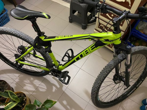 Tirane, shes biciklete Cube 29 limited editon jeshile 450 €