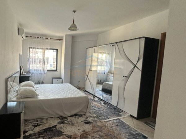 Tirane, shitet apartament 2+1+Ballkon Kati 8, 117 m² 200.000 € (Reshit Petrela)