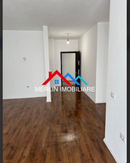 Tirane, jepet me qera apartament 2+1 Kati 2, 95 m² 600 € (Mahmut Fortuzi)