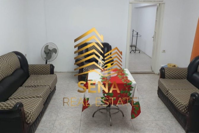 Tirane, jepet me qera apartament 1+1 Kati 1, 80 m² 300 € (Rruga Idriz Dollaku)