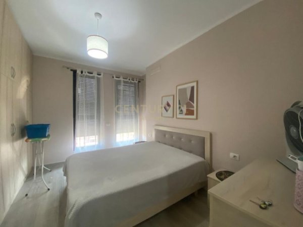 Tirane, jap me qera apartament 2+1 Kati 7, 95 m² 700 € (Materniteti i Ri)