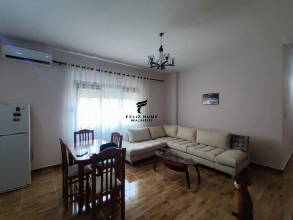 Tirane, jepet me qera apartament 2+1+Ballkon Kati 1, 100 m² 600 € (SHESHI SKENDERBEJ)