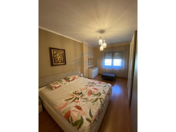 Tirane, jepet me qera apartament 1+1 Kati 2, 90 m² 600 € (RRUGA E ELBASANIT)