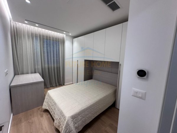 Tirane, shes 2+1+Aneks+Ballkon Kati 1, 99 m² 250.000 € (teg)