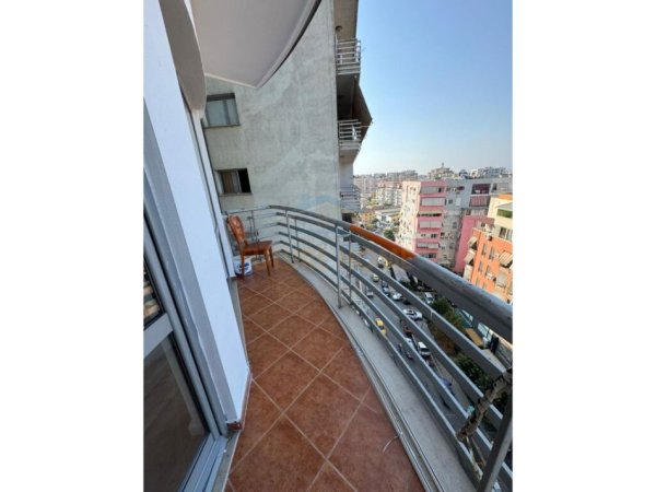 Tirane, shitet apartament 1+1 Kati 8, 77 m² 155.000 € (ZOGU ZI)