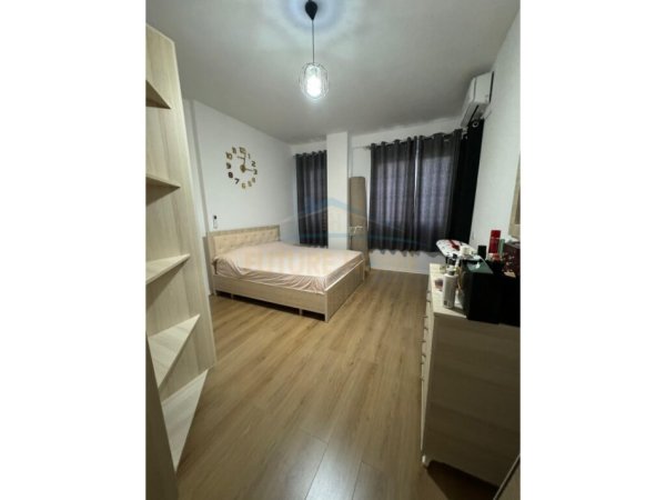 Tirane, shitet apartament 2+1+Ballkon Kati 2, 103 m² 155.000 €