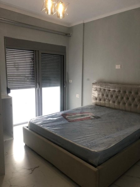 Tirane, Apartament 2+1me qira  Kati 4, 600 € (Don Bosko)