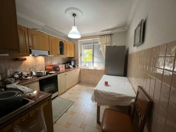 Tirane, shitet apartament 2+1+Ballkon Kati 2, 87 m² 265.000 € (Sheshi Willson)