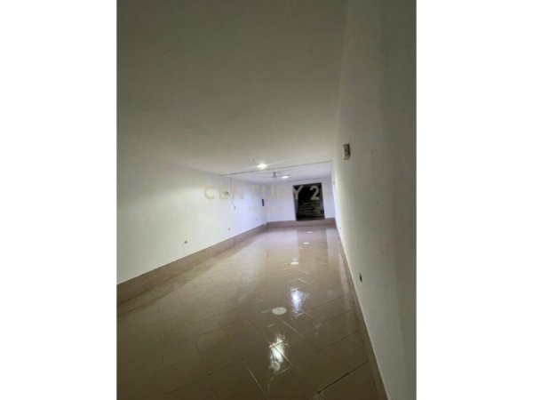 Tirane, jepet me qera dyqan Kati -1, 130 m² 700 € 