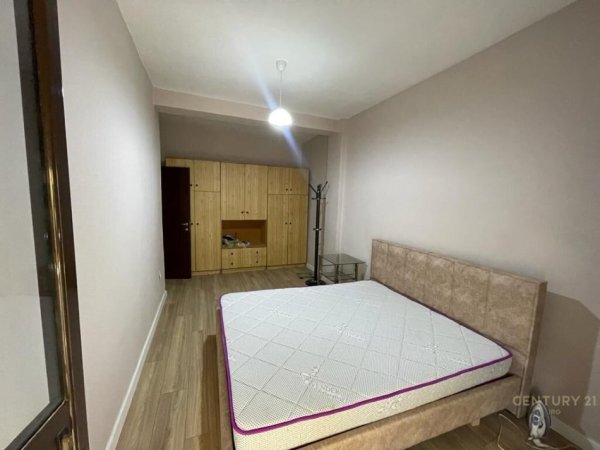 Tirane, jepet me qera apartament 1+1 Kati 2, 100 m² 550 € (apartament 1+1ne Myslym Shyri)