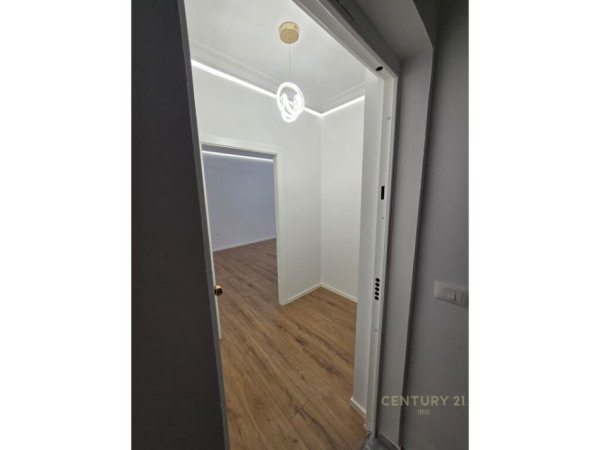 Tirane, shitet apartament 2+1 Kati 2, 87 m² 210.000 € (pallat i ri , prane parkut te liqenit, prane "Lion Park", rruga Faik Konica)