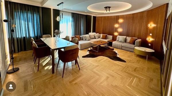 Tirane, jepet me qera apartament 2+1+Ballkon Kati 5, 180 m² 1.700 € (KOPESHTI ZOLOGJIK)