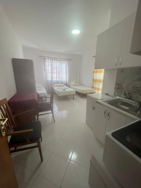 Tirane, jepet me qera apartament 1+1 Kati 2, 38 m² 320 € (Sanatoriumi)