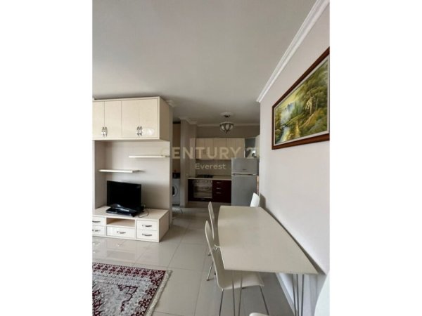 Tirane, shitet apartament 1+1 Kati 3, 79.000 € (rruga e Ullishtes, Liqeni i Thatë)