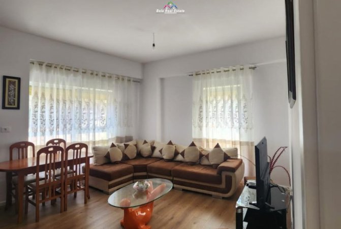 Tirane, jepet me qera apartament 1+1+Ballkon Kati 1, 60 m² 400 € (ALI DEMI)