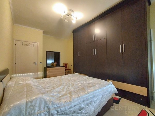 Tirane, shitet 2+1+Ballkon Kati 7, 96 m² 120.000 € (ne Astir)