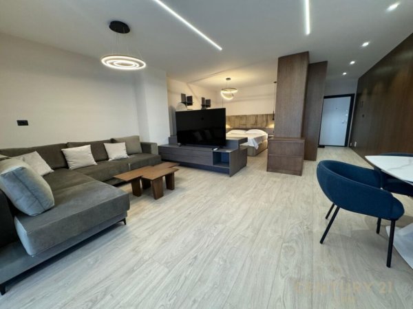 Tirane, jepet me qera apartament 2+1 Kati 7, 56 m² 850 € 