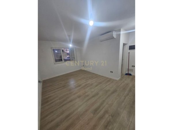 Tirane, shitet apartament 2+1 Kati 0, 64 m² 103.000 € (në zonën e Brrylit, rruga "Hoxha Tahsim")