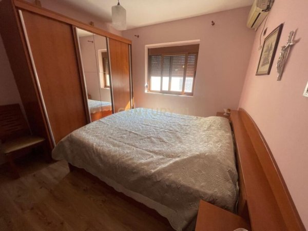 Tirane, shitet apartament 3+1+Ballkon Kati 5, 80 m² 110.000 € (Adresa: Rruga Bardhyl)