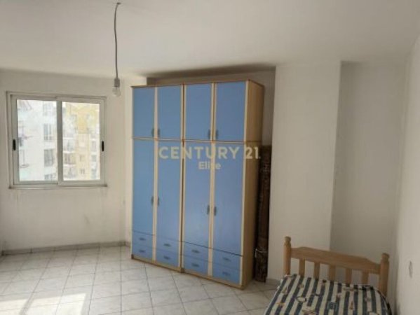 Tirane, shitet apartament 2+1+Ballkon Kati 5, 102 m² 118.000 € (zona prane pasticeri Lika dhe Big-Market tek rruga Besim Alla ne Yzberisht)